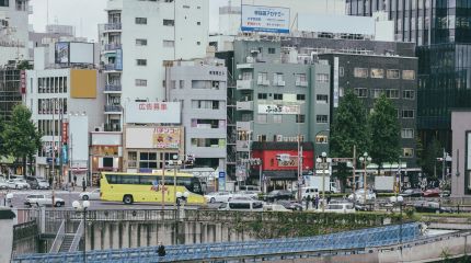 在舊牆上塗新夢，歷史與未來的完美交融